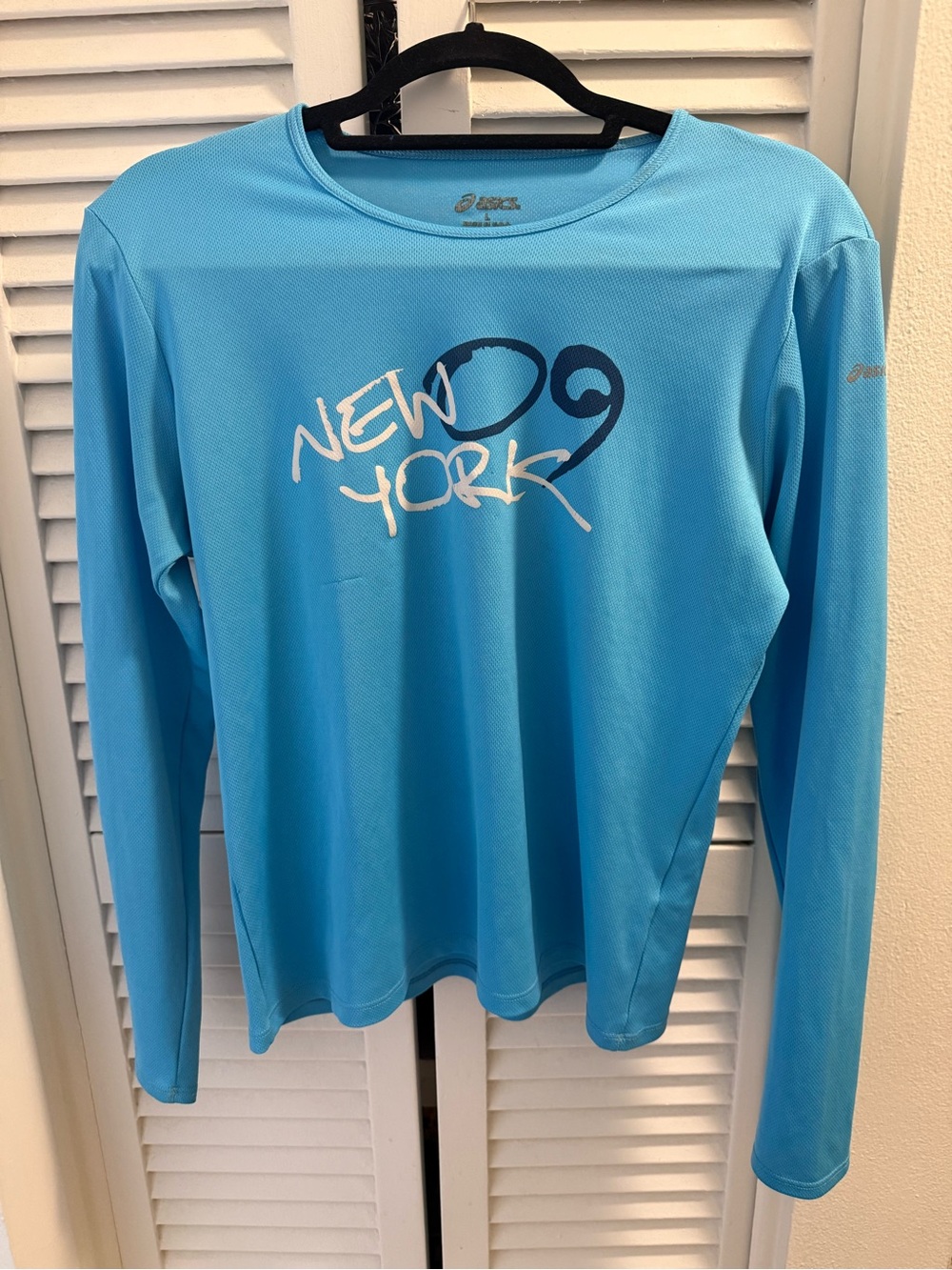 Asics 2009 New York Marathon Light Blue Graphic Long Sleeve Tee